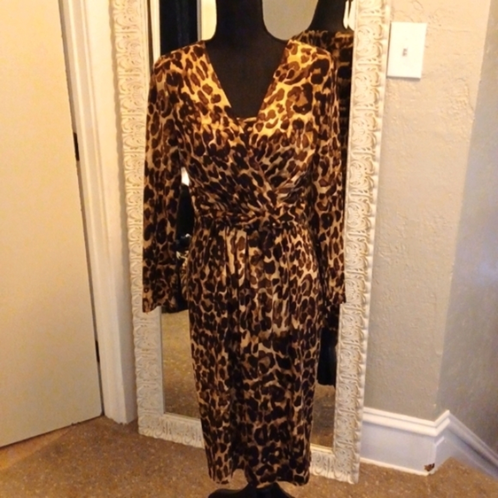 Vintage Leslie Fay Leopard Print Long Sleeve V Neck Faux Wrap Dress